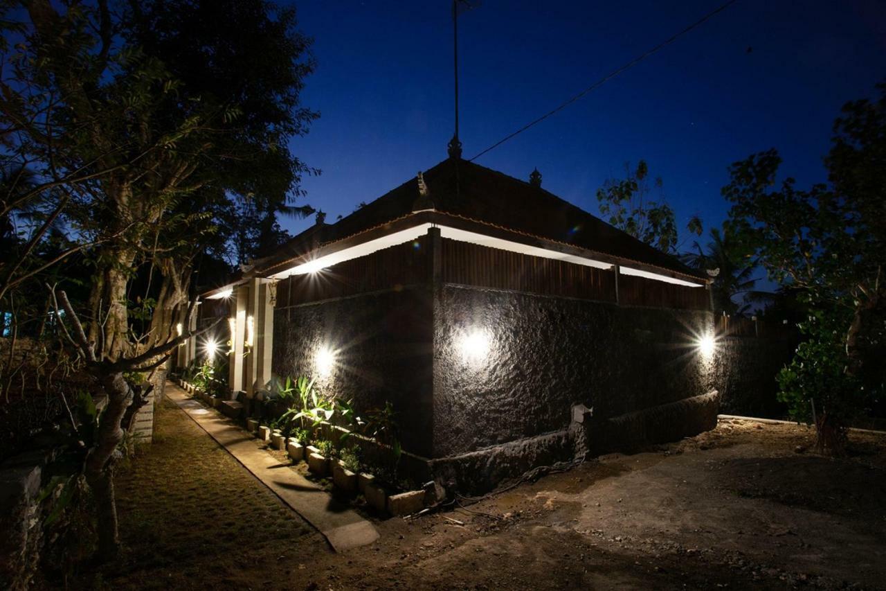 Ambengan Private Villas Toyapakeh 外观 照片