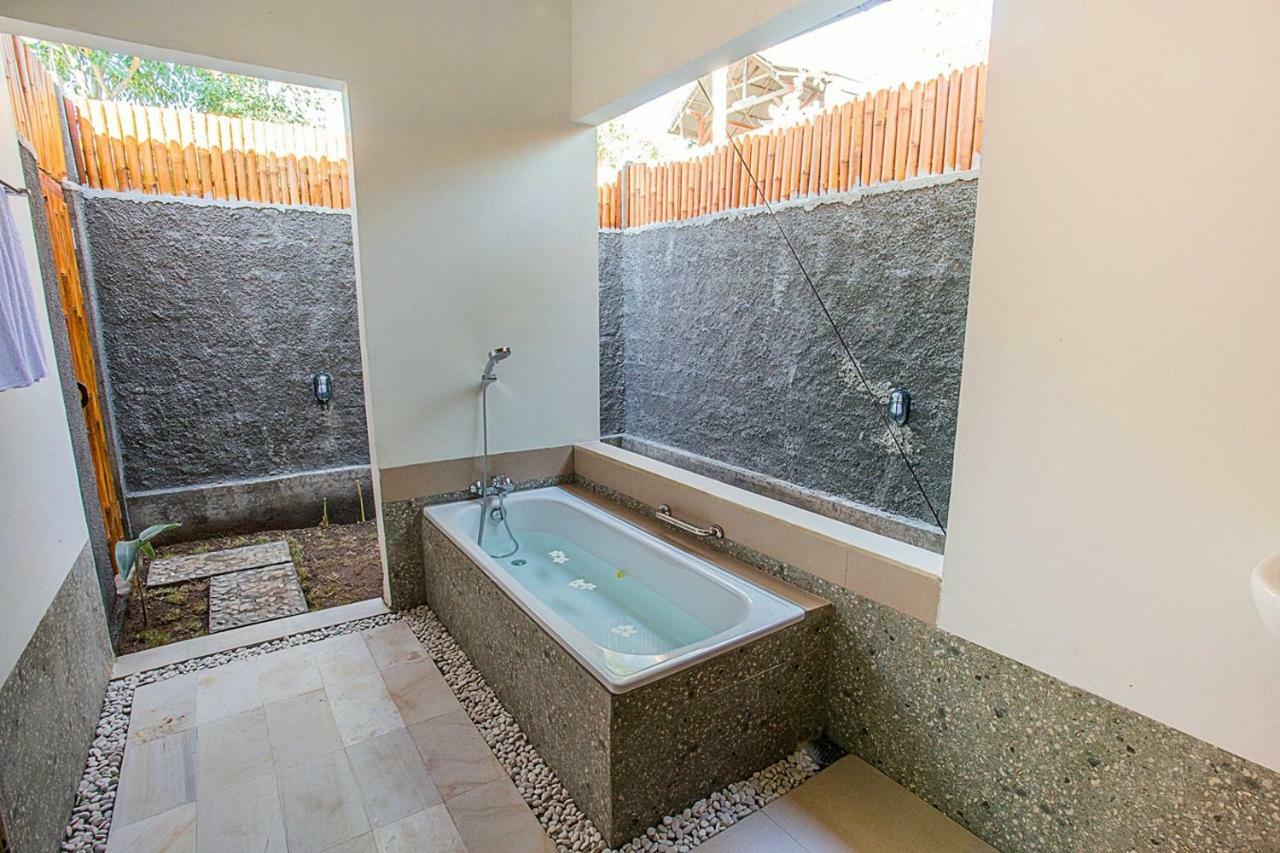 Ambengan Private Villas Toyapakeh 外观 照片